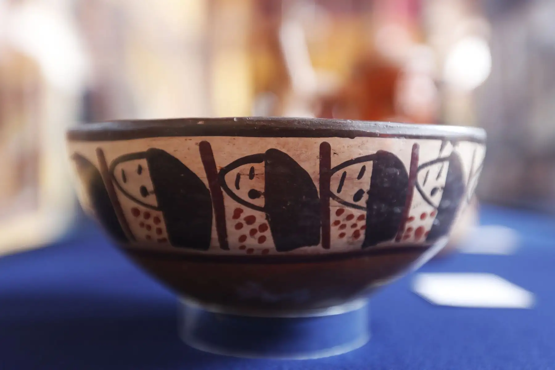 Entre las piezas repatriadas se encuentran figuras de cerámica, óleos sobre lienzo, monedas antiguas, piezas de orfebrería y documentos históricos, entre otros tipos de ejemplares. Foto: ANDINA/Daniel Bracamonte Entre las piezas repatriadas se encuentran figuras de cerámica, óleos sobre lienzo, monedas antiguas, piezas de orfebrería y documentos históricos, entre otros tipos de ejemplares. Foto: ANDINA/Daniel Bracamonte