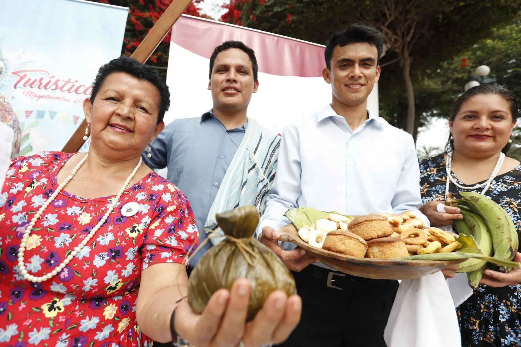 En el Parque Municipal de Barranco se presentó la campaña "Viaja al corazón del Perú", con el fin de fomentar el turismo en la región San Martín, en especial en Moyobamba, donde se celebra su semana turística del 20 al 30 de junio, en el marco de las fiestas de San Juan, San Pedro y San Pablo. Foto: ANDINA/Daniel Bracamonte