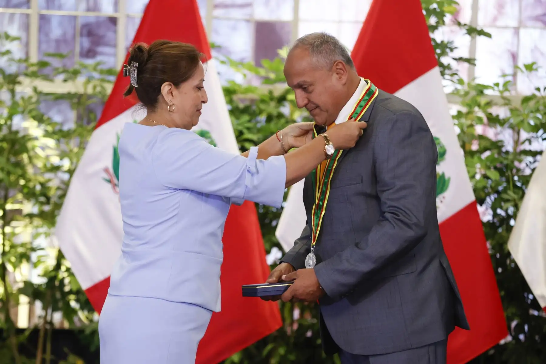 Presidenta de la república, Dina Boluarte, participa en ceremonia de condecoración de la Orden del Trabajo 2023, en el marco del Día Internacional de los Trabajadores. Foto:ANDINA/Prensa Presidencia