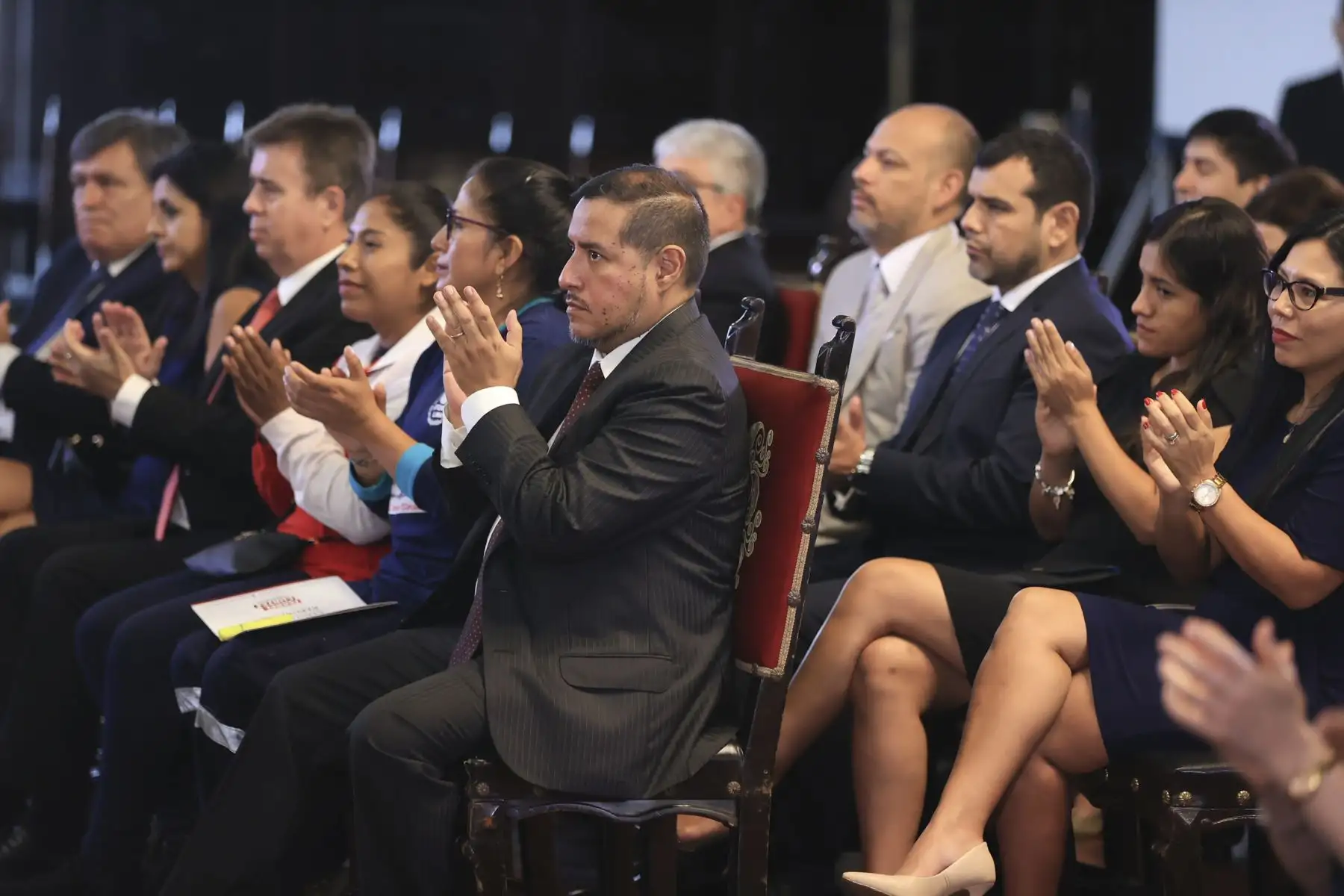 Presidenta de la república, Dina Boluarte, participa en ceremonia de condecoración de la Orden del Trabajo 2023, en el marco del Día Internacional de los Trabajadores. Foto:ANDINA/Prensa Presidencia