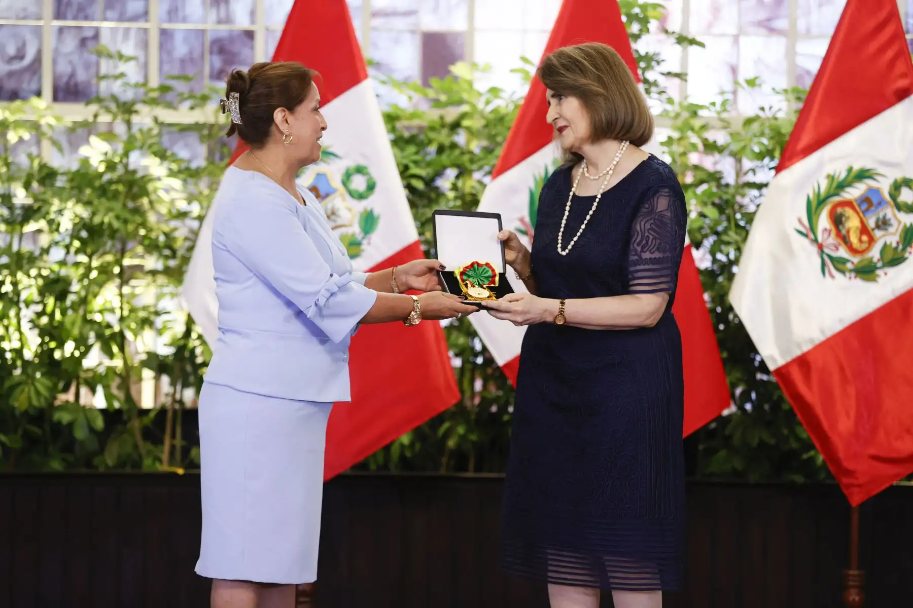 Presidenta de la república, Dina Boluarte, participa en ceremonia de condecoración de la Orden del Trabajo 2023, en el marco del Día Internacional de los Trabajadores. Foto:ANDINA/Prensa Presidencia