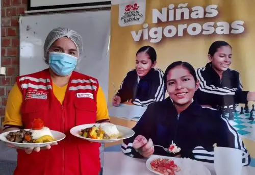 Qali Warma distribuye conservas de bofe de res para el consumo de escolares y combatir la anemia.