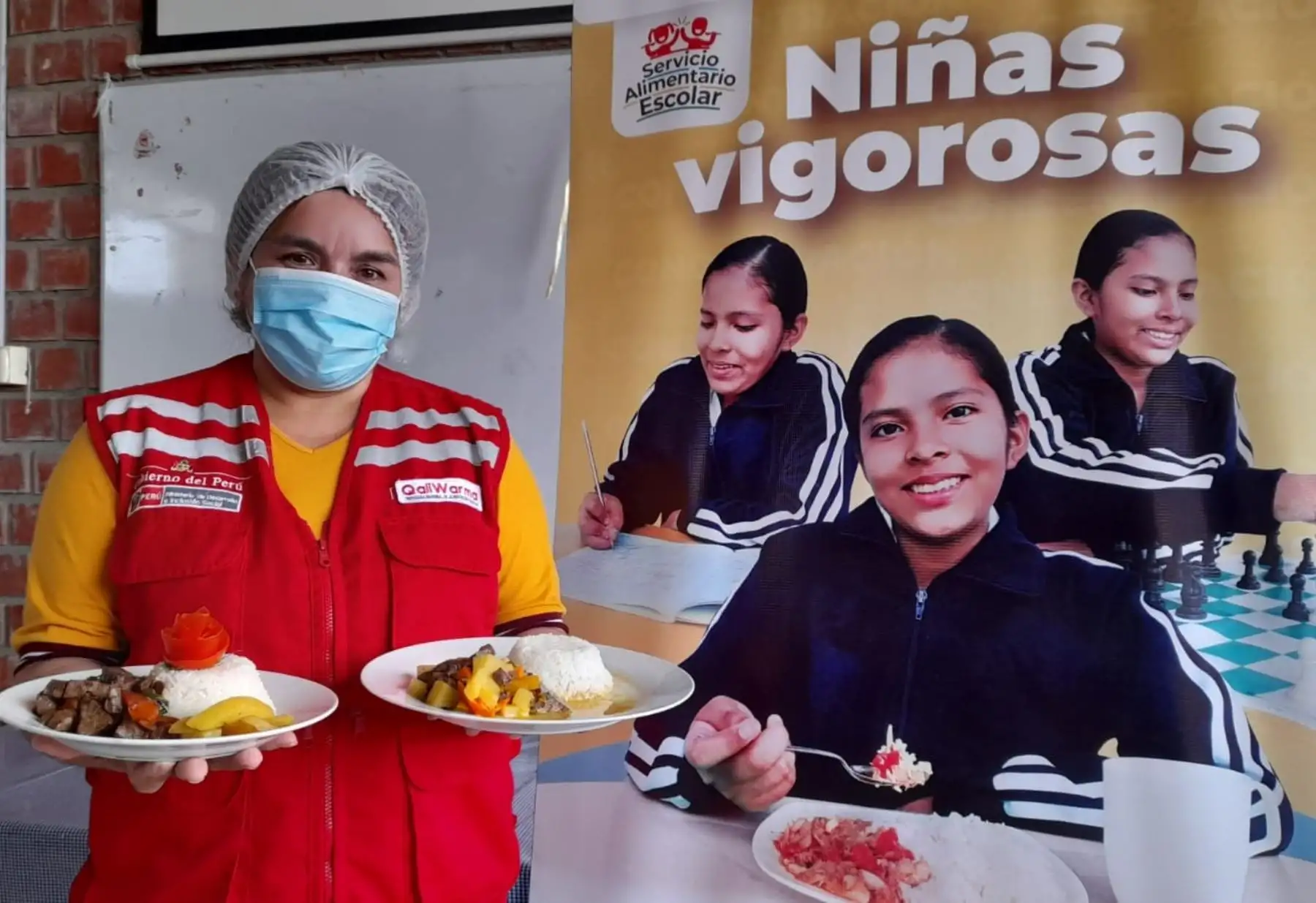 Qali Warma distribuye conservas de bofe de res para el consumo de escolares y combatir la anemia.