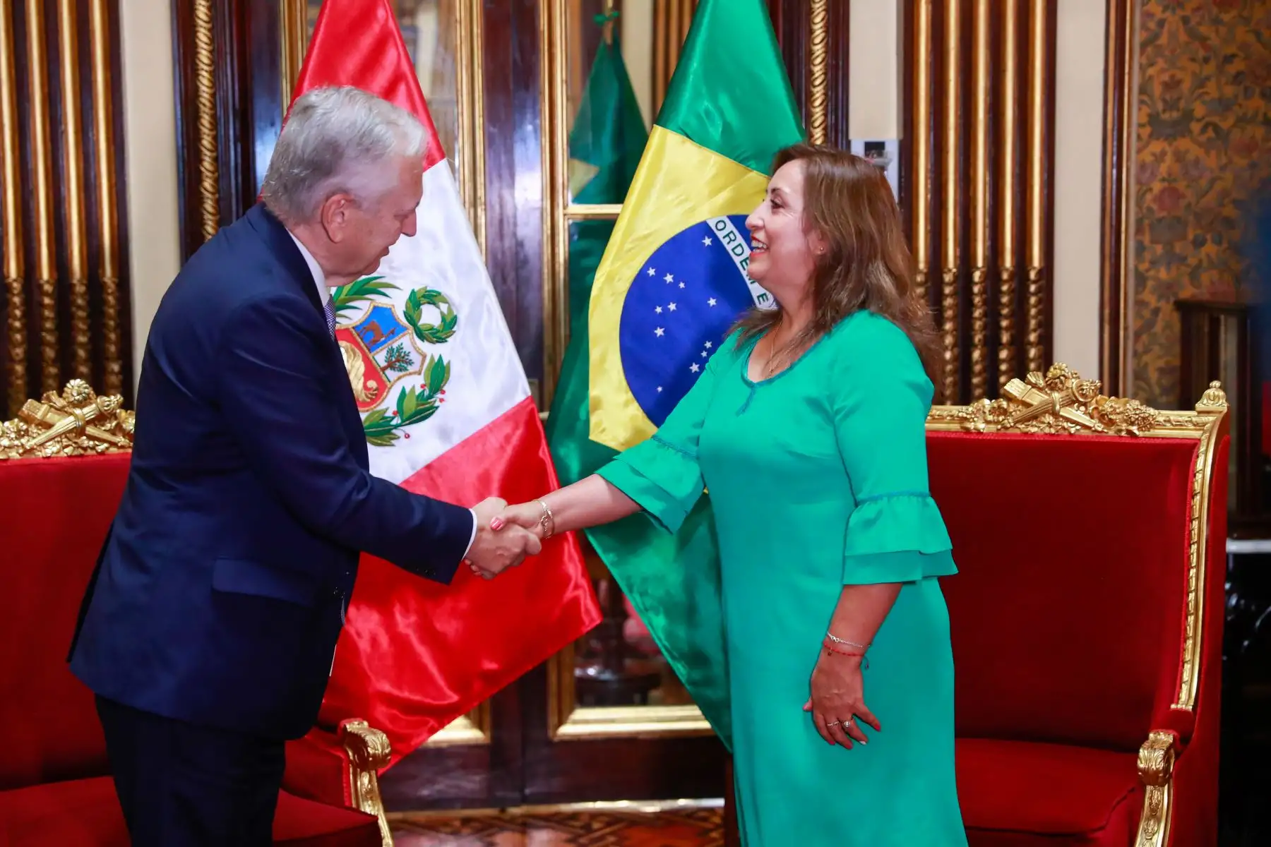 Audiencia de la presidenta Dina Boluarte con el embajador extraordinario de Brasil para el cambio climático, Luis Alberto Figuereido Machado. Foto: ANDINA/ Prensa Presidencia