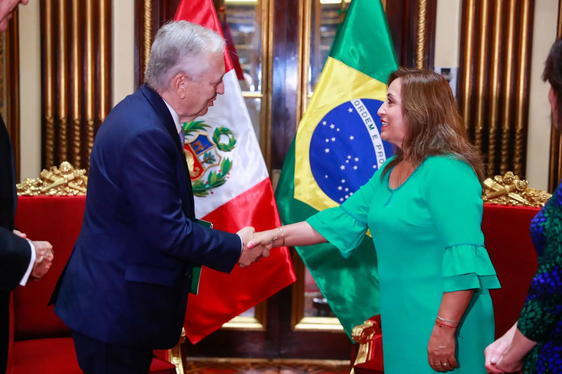 Audiencia de la presidenta Dina Boluarte con el embajador extraordinario de Brasil para el cambio climático, Luis Alberto Figuereido Machado. Foto: ANDINA/ Prensa Presidencia