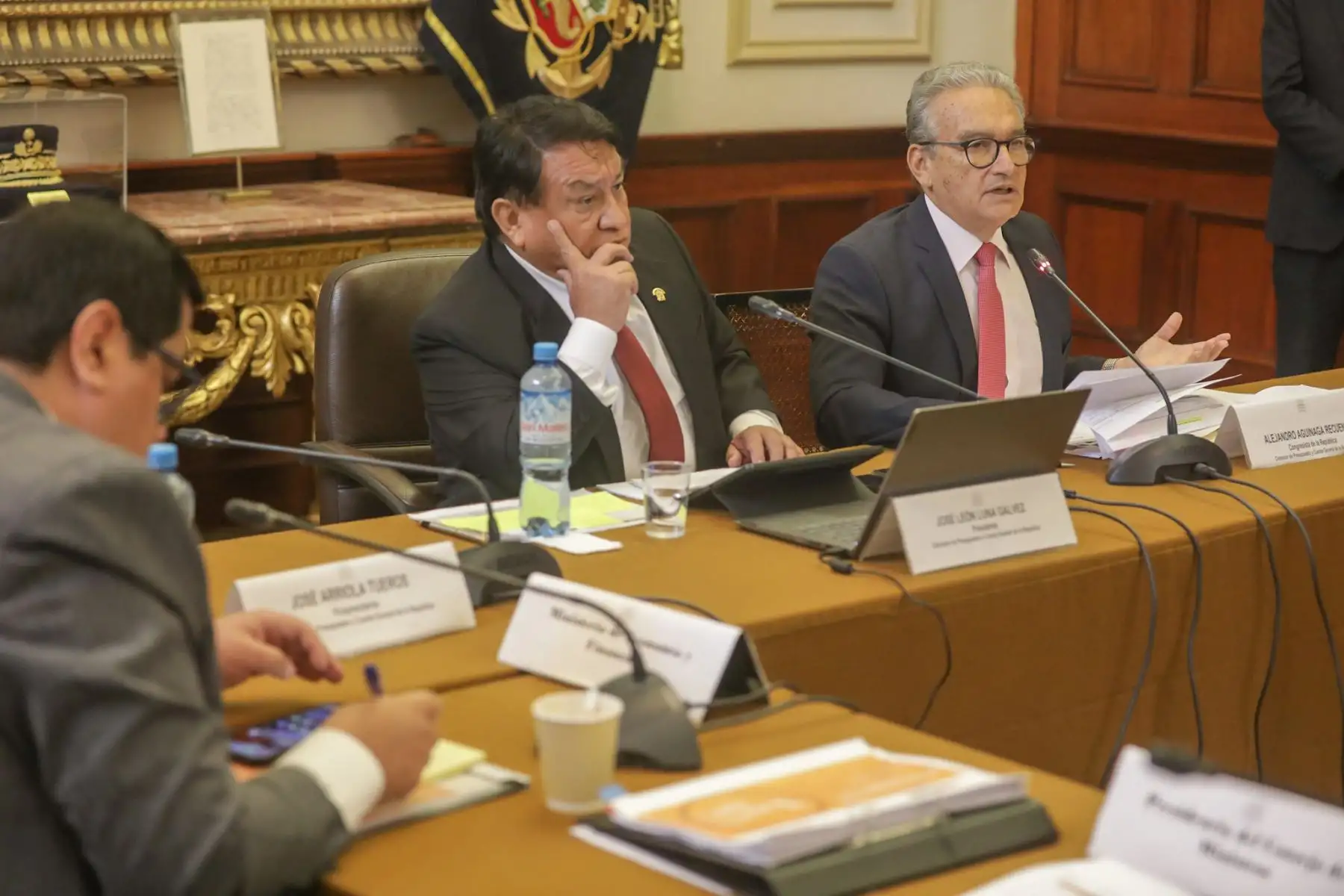La Comisión de Presupuesto del Congreso de la República recibió el día de hoy a diez ministros de Estado, a fin de que sustenten las modificaciones presupuestales por más de S/ 5,700 millones efectuadas en sus pliegos durante el primer trimestre del 2023.
Foto: ANDINA/Congreso