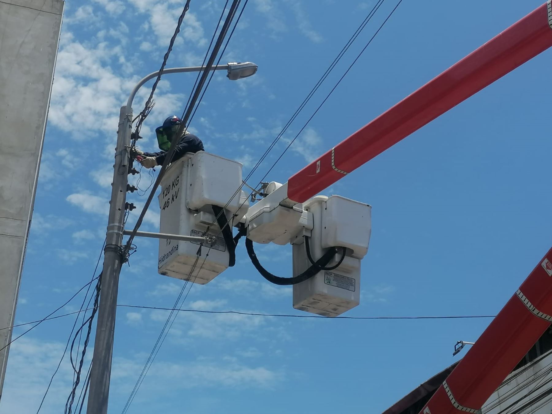Los cortes del servicio eléctrico en Trujillo, comienzan esta tarde en diversas calles y zonas del distrito de Víctor Larco, informó la empresa Hidrandina.