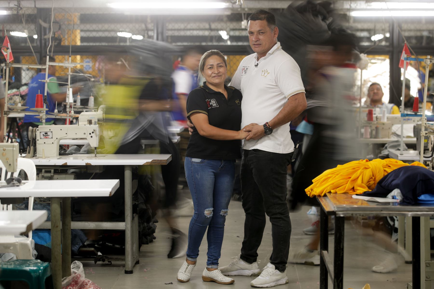 Jorge y Lucinda lideran la empresa textil Heyluc, que ahora brinda trabajo a más de cien reclusos. Foto: ANDINA/Juan Carlos Guzmán