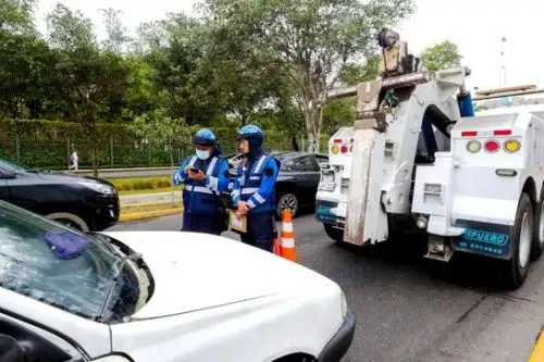 La ATU envía al depósito 32 vehículos que realizaban trasporte informal en la av. Arequipa