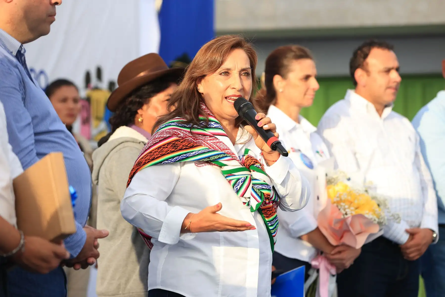 Presidenta Dina Boluarte participa en la ceremonia de entrega de 2000 títulos de propiedad que realiza la Municipalidad Provincial del Callao, en Pachacútec, Ventanilla.Foto:ANDINA/Prensa Presidencia