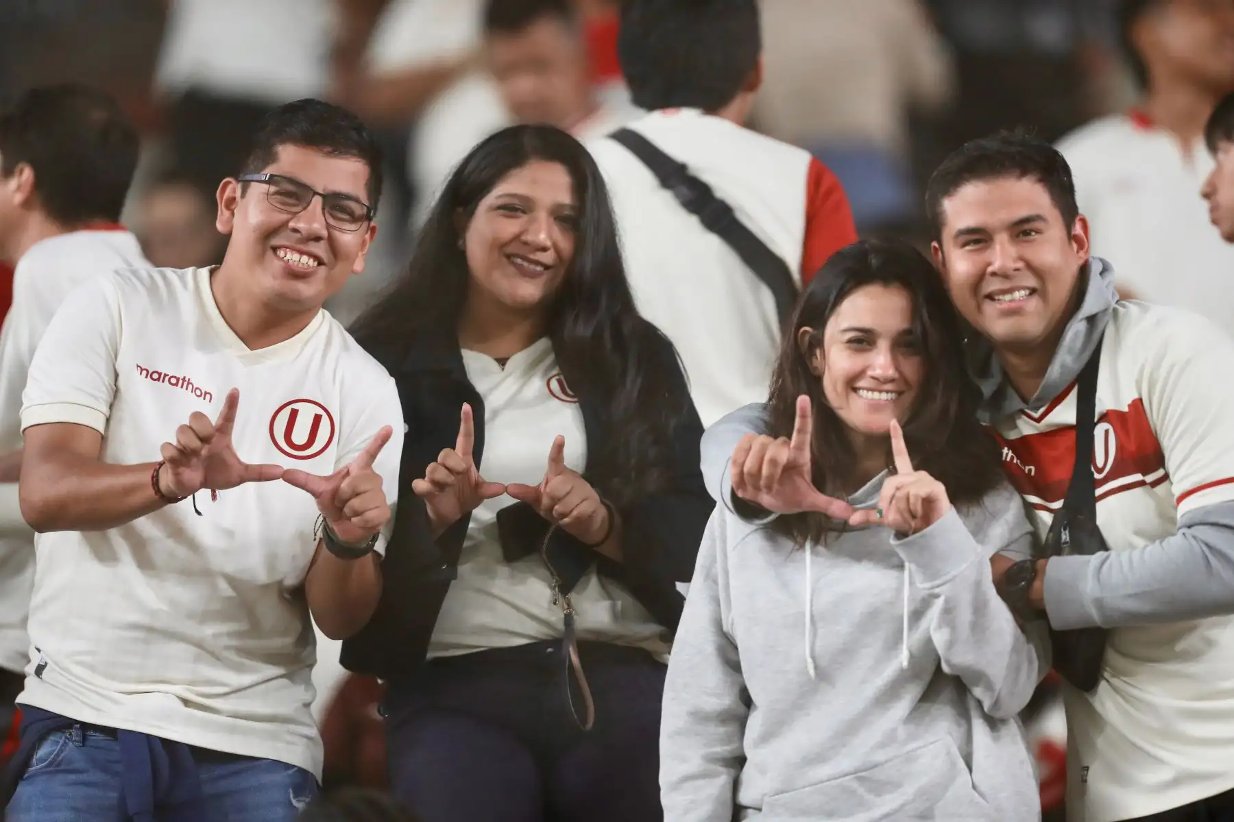 Así se vive la previa del encuentro entre Universitario  e independiente de Santa Fe. Foto: ANDINA/Ricardo Cuba
