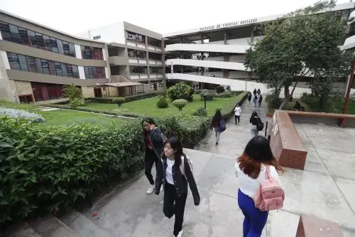 La decana de América, que este 12 de mayo cumplirá 472 años de vida institucional, tiene 67 escuelas profesionales, de las cuales cinco son nuevas especialidades en las ramas de la ingeniería y la salud. Foto: