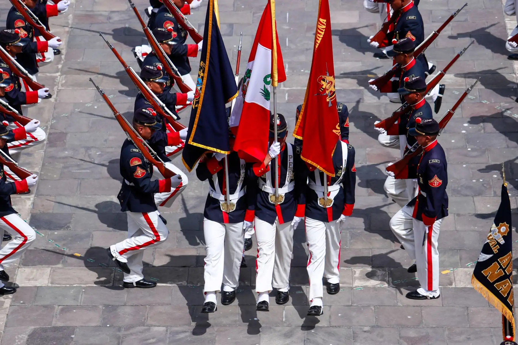 El cambio de guardía es una de las actividades que se realiza tradicionalmente  el espacio ejecutivo más importante de Lima,

Foto: ANDINA/Prensa Presidencia