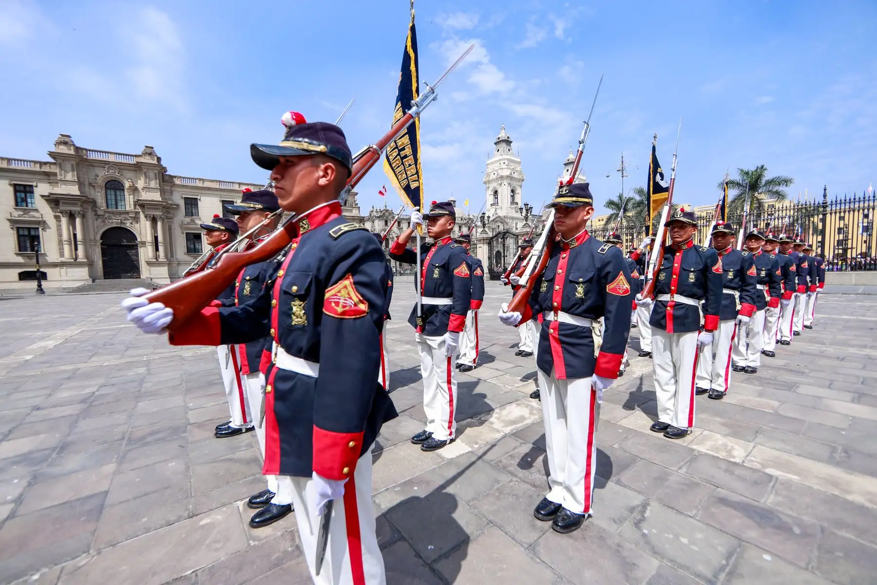 El cambio de guardía es una de las actividades que se realiza tradicionalmente en el espacio ejecutivo más importante de Lima,

Foto: ANDINA/Prensa Presidencia