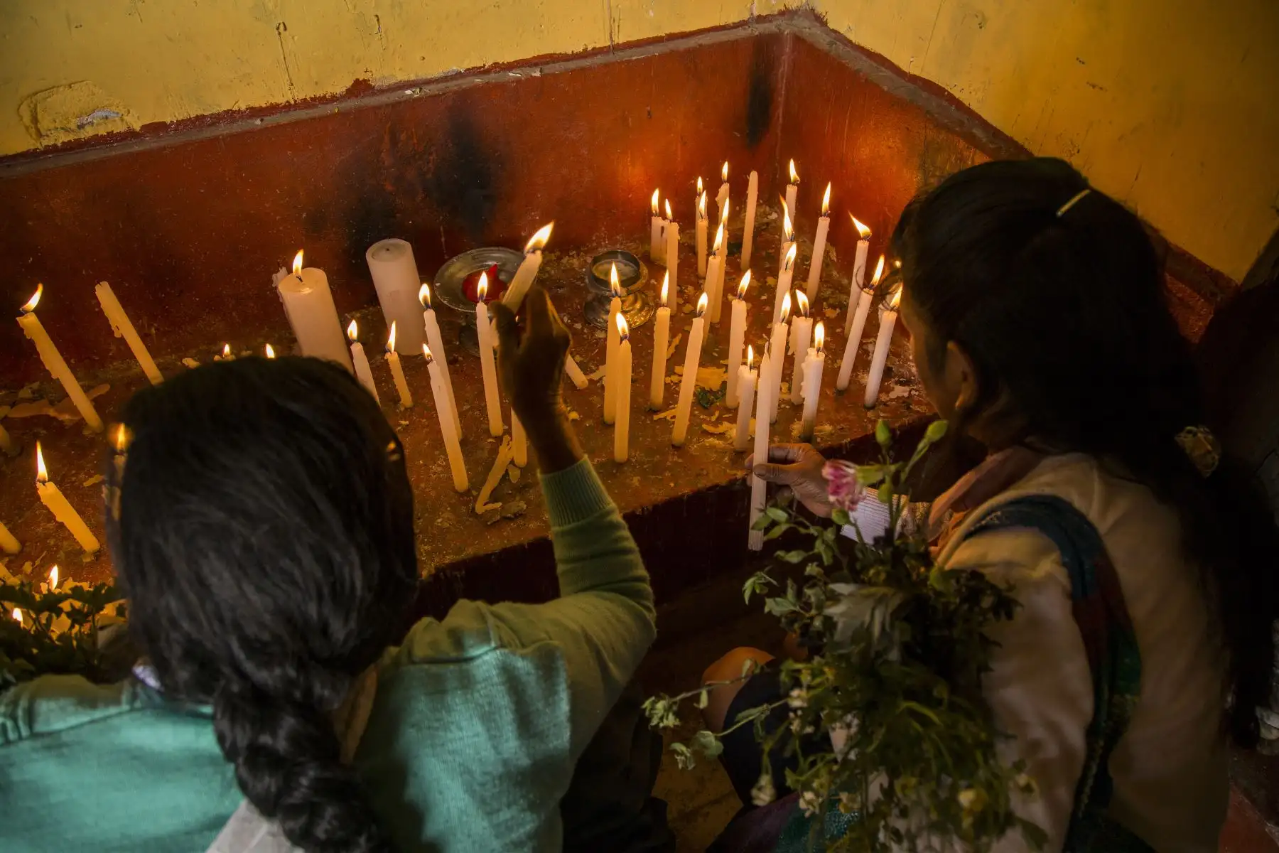 Al tercer día, se celebra la santa misa, para dar paso a la procesión del Señor de Chacos por los alrededores de la ciudad entre cantos, oraciones y peticiones.
Foto: Cortesía Nadia Rain
