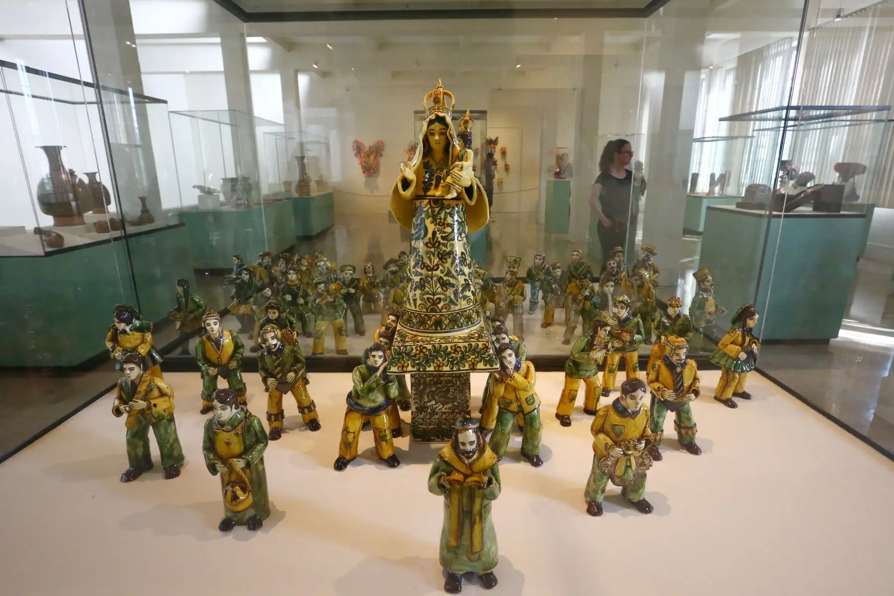 El Ministerio de Cultura, en el marco del programa Museos Abiertos, invita a familias y público en general a visitar libremente los cerca de 50 museos administrados por el Estado. En la imagen, la visita al Museo Nacional de la Cultura Peruana.
Foto: ANDINA/Eddy Ramos
