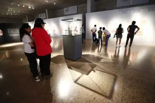 Programa Museos Abiertos del Ministerio de Cultura permitió que las familias y la ciudadanía en general disfruten este domingo de la quinta edición 2023, que permite ingresar gratuitamente a más de 50 museos y sitios arqueológicos administrados por el sector.