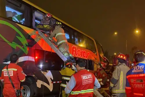 Accidente de tránsito en la Panamericana Sur. Foto:@jroca2009