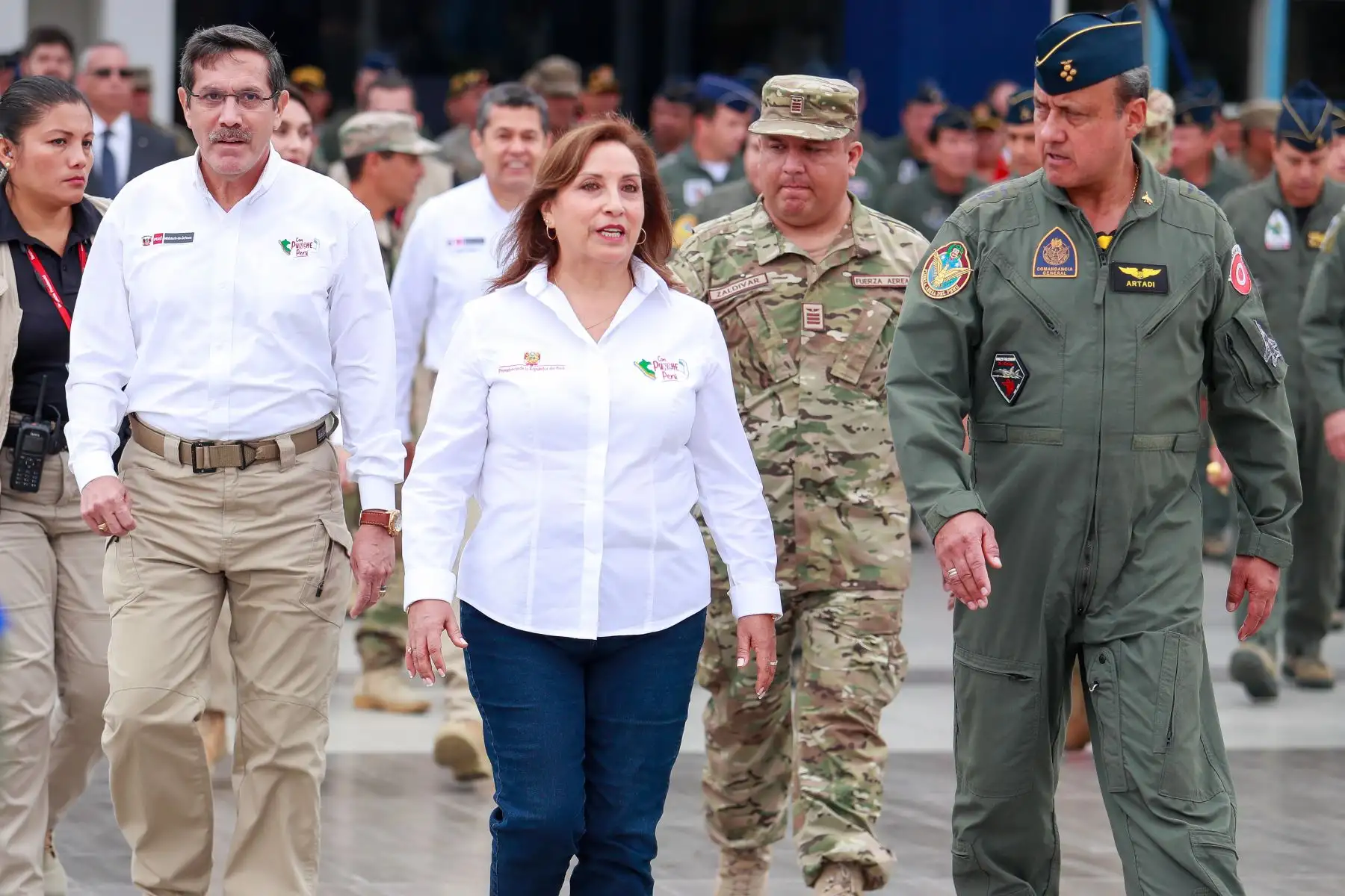 La presidenta Dina Boluarte, junto con el titular del ministerio de Defensa, Jorge Chávez Cresta y ministros de Estado, altos mandos militares, entre otras autoridades, participó en la inauguración del ejercicio multinacional del Sistema de Cooperación de las Fuerzas Americanas "Cooperación IX - Perú 2023".
Foto: ANDINA/Presidencia Perú