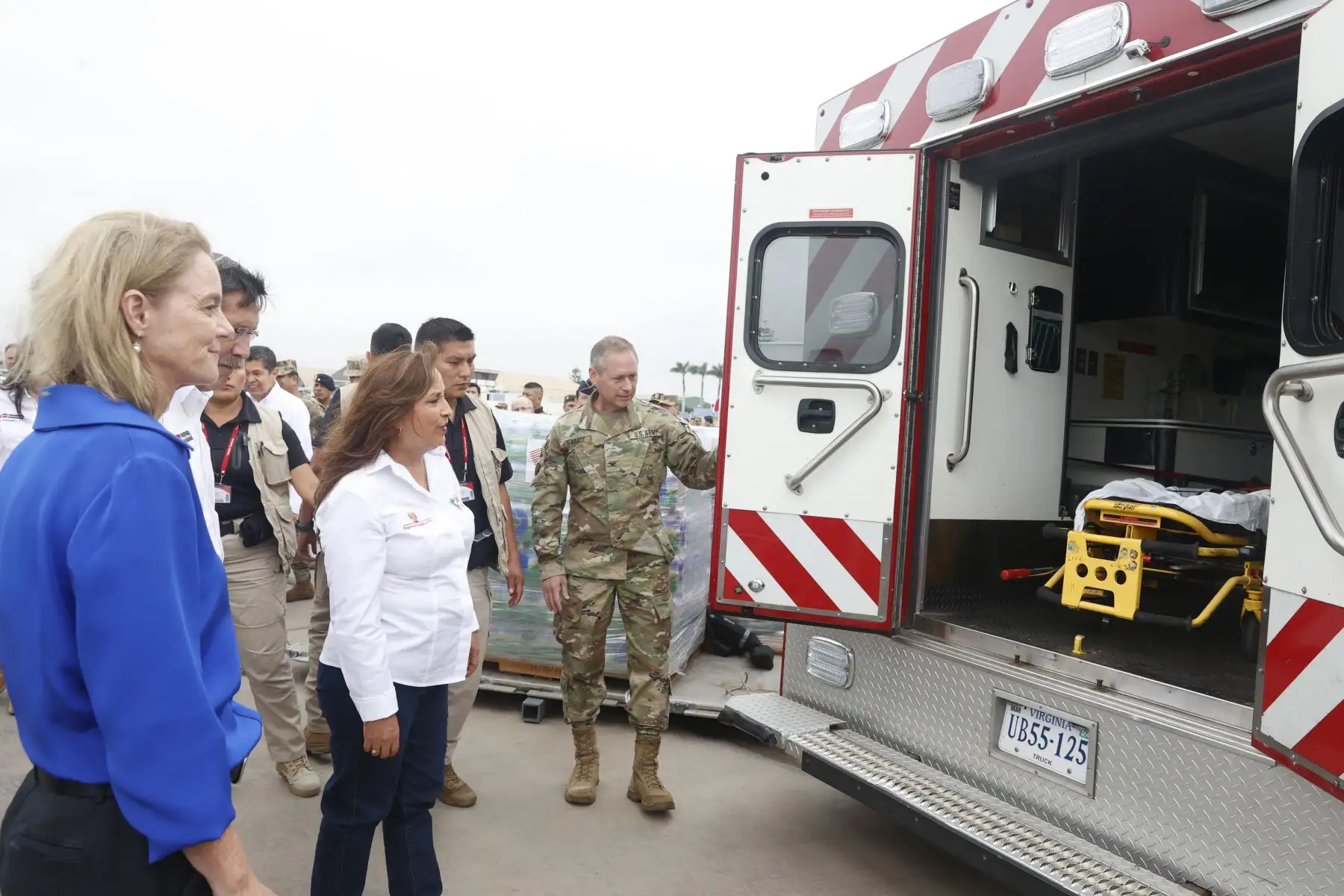 La presidenta Dina Boluarte, junto con el titular del ministerio de Defensa, Jorge Chávez Cresta y ministros de Estado, altos mandos militares, entre otras autoridades, participó en la inauguración del ejercicio multinacional del Sistema de Cooperación de las Fuerzas Americanas "Cooperación IX - Perú 2023".
Foto: ANDINA/Presidencia Perú