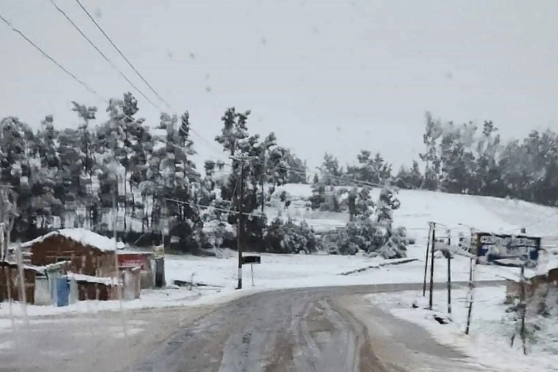 El Indeci aconseja a la población establecer un sistema de alerta temprana usando silbatos, campanas, alarmas, sirenas o altoparlantes, en coordinación con las autoridades locales.ANDINA/Difusión