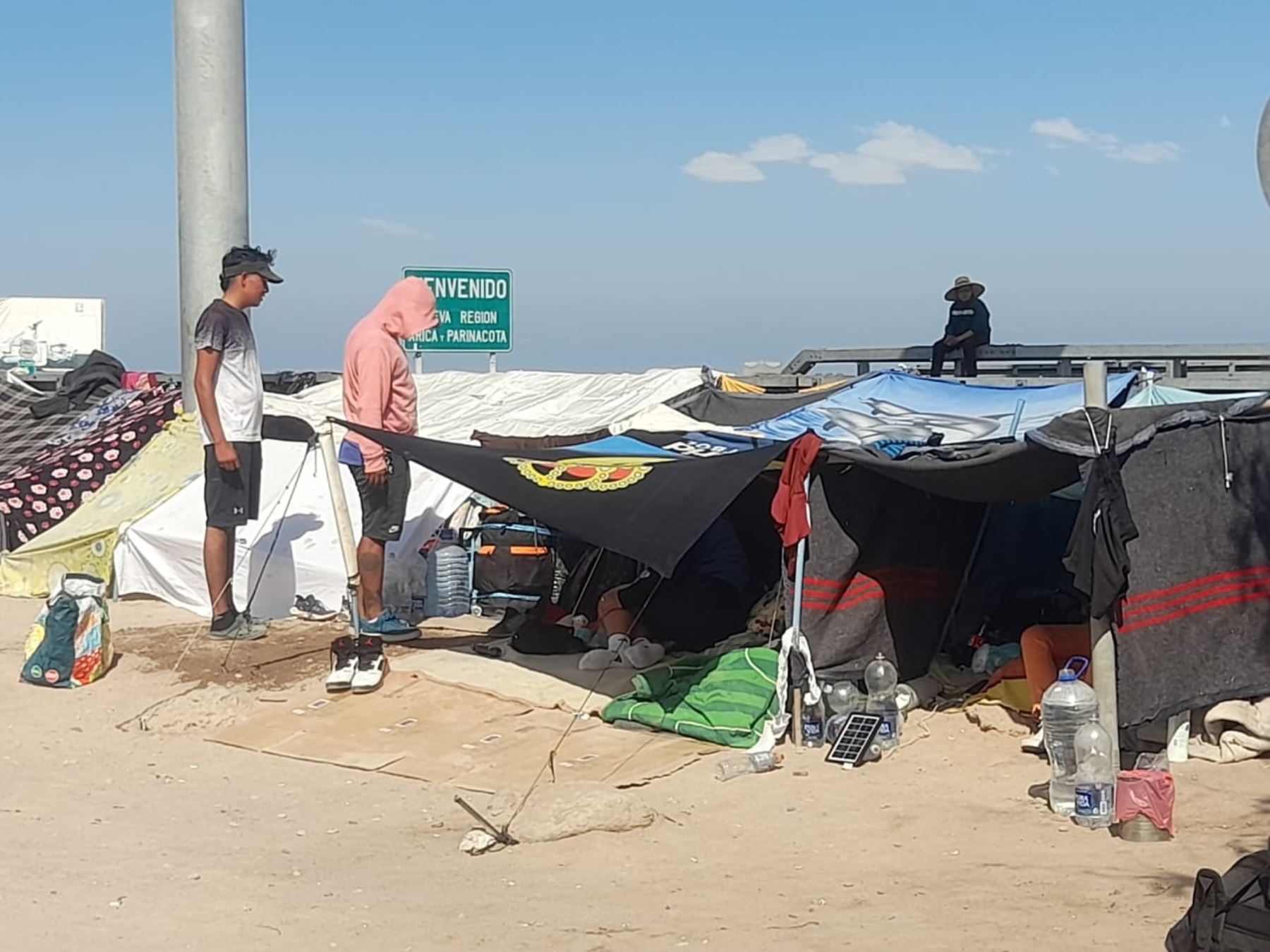 Se registra una mayor presencia de migrantes en la Línea de la Concordia, en la frontera sur, que pugnan por ingresar a territorio nacional a través de Tacna. Foto: Yudith Aguilar