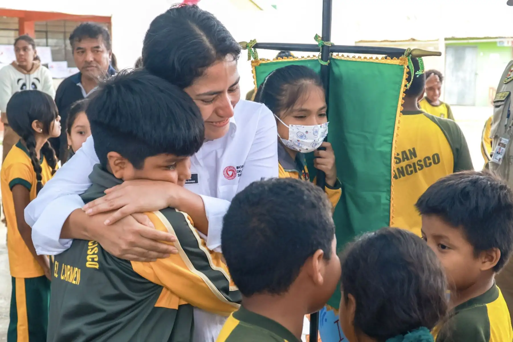 La ministra de Transportes y Comunicaciones, Paola Lazarte, puso en marcha este martes el proyecto de banda ancha en la región Ica, que conectará a 50 colegios, 58 postas médicas y 8 comisarías de 81 centros poblados.
Foto: ANDINA/MTC