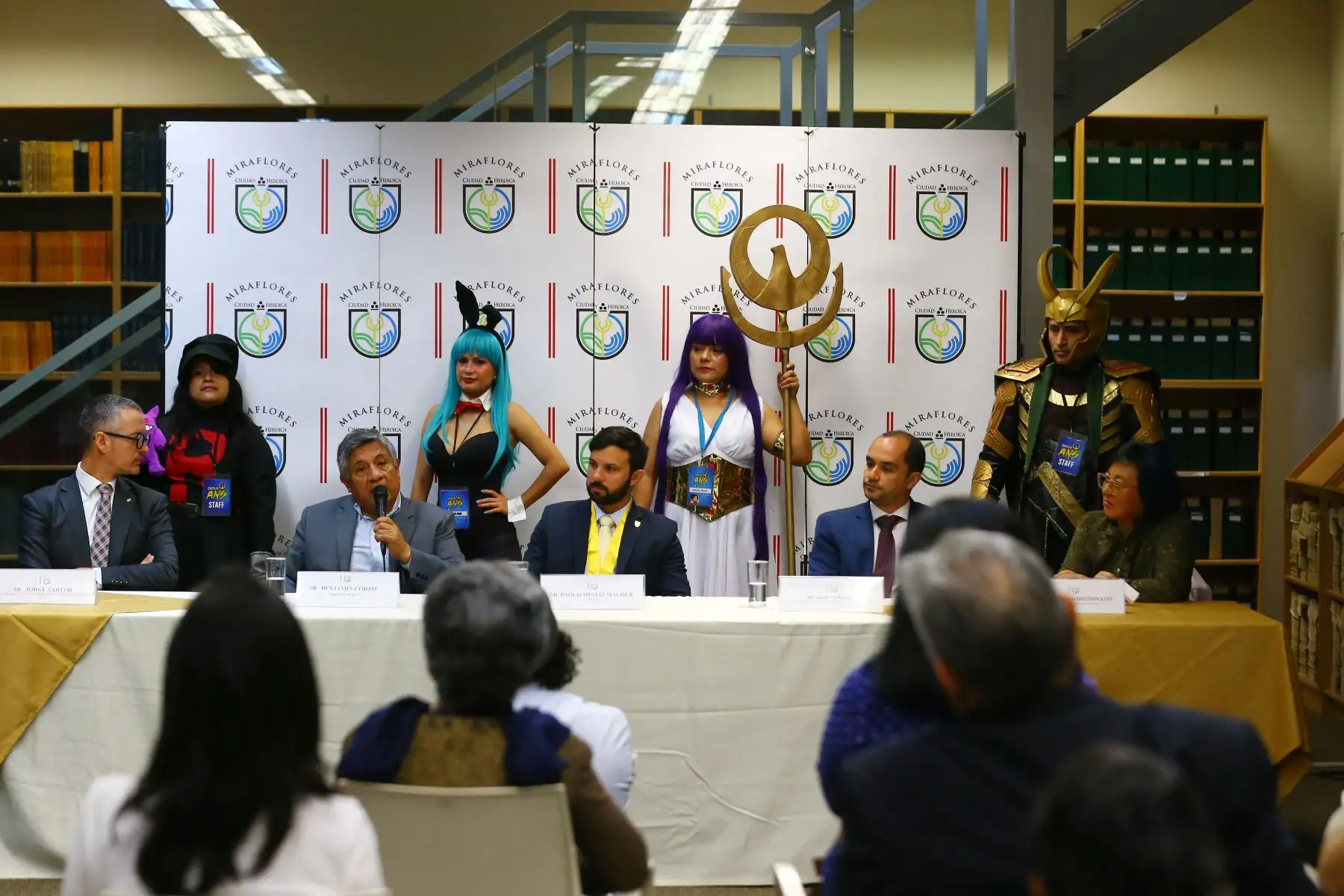 Lanzamiento del II Festival de la Historietas denominado Mundo Joven que se realizará del 20 al 30 de mayo en el parque Kennedy de Miraflores. En la imagen, conferencia de prensa, con la participación del Sr.  Benjamín Corzo , presidente del Festival.
Foto: ANDINA/ Eddy Ramos