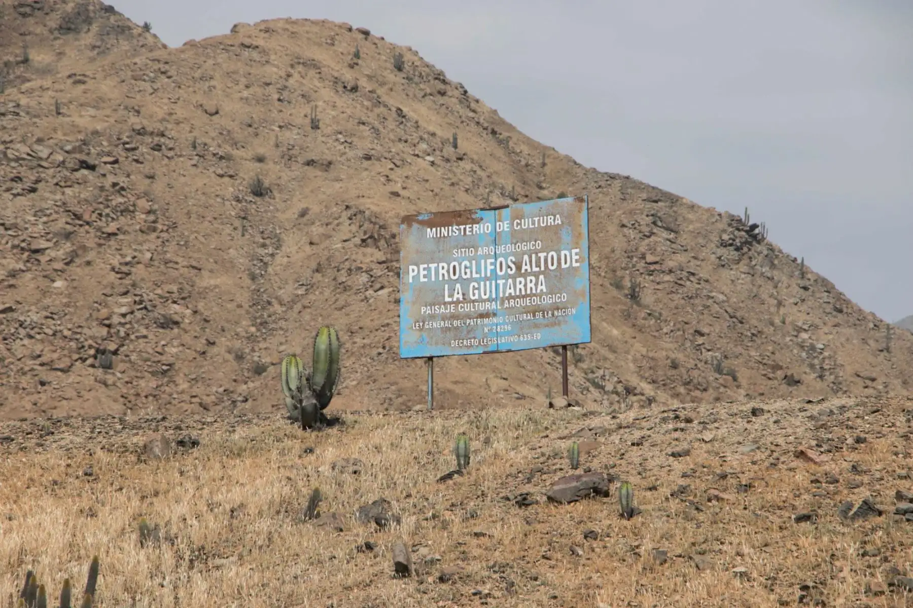 Los autores de este atentado contra el patrimonio cultural aún no han sido identificados, pero se trata de personas inescrupulosas que se dedican a la extracción de material de construcción y que habrían actuado con dolo, toda vez que la zona está señalizada y cuenta con una poligonal aprobada por el Ministerio de Cultura.
Foto: ANDINA/Luis Puell