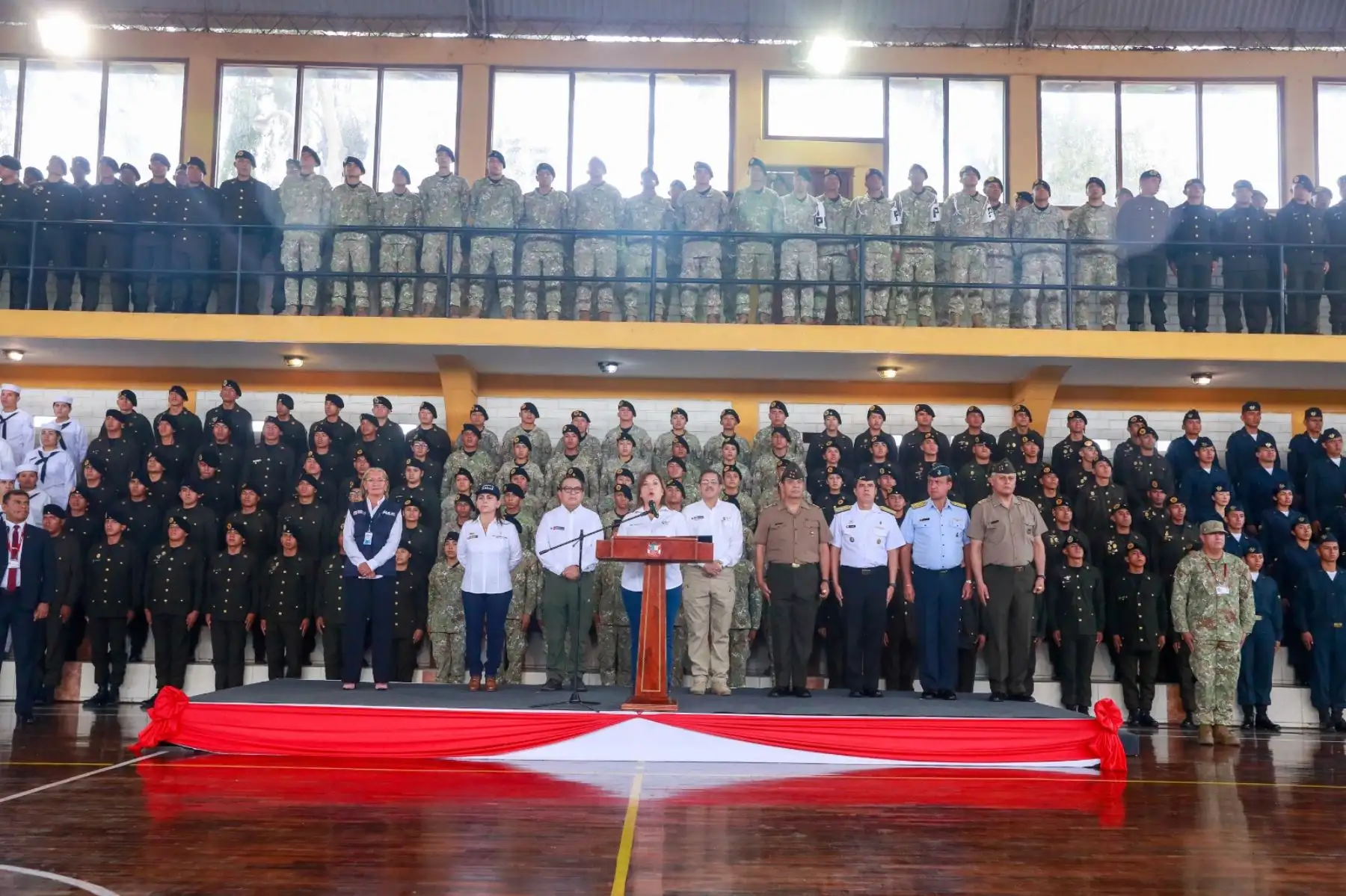 Presidenta Dina Boluarte participa en firma de convenio marco de cooperación entre Minsa y Mindef para el incremento de la cobertura asistencial en el marco del aseguramiento universal en salud. Foto: ANDINA/ Prensa Presidencia