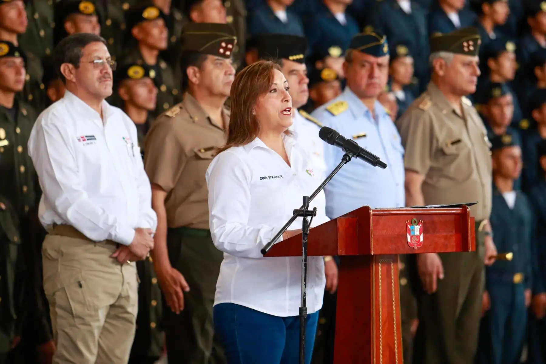 Presidenta Dina Boluarte participa en firma de convenio marco de cooperación entre Minsa y Mindef para el incremento de la cobertura asistencial en el marco del aseguramiento universal en salud. Foto: ANDINA/ Prensa Presidencia