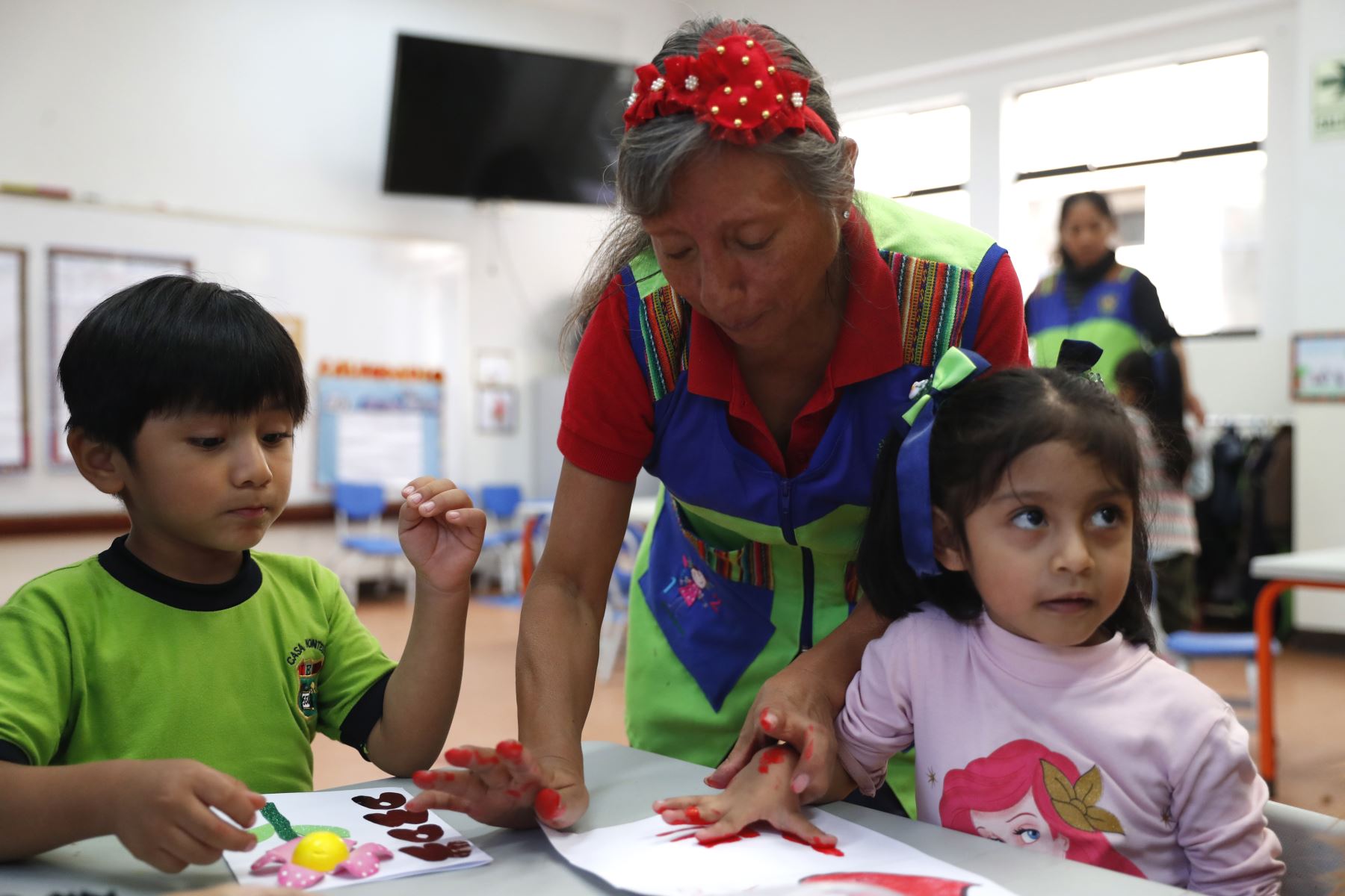 Padres de familia y educadores reconocen la importancia de familiarizar a los niños con el idioma inglés desde una edad temprana. Foto: ANDINA/Daniel Bracamonte