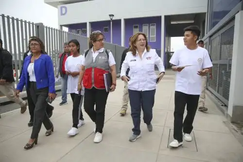 Desde Ica, la ministra de Educación, Magnet Márquez, afirmó que su sector no permitirá que los escolares sean manipulados con fines políticos, al referirse a los hechos ocurridos en Puno.