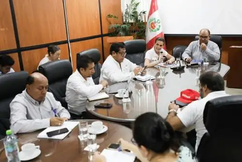 Respecto a la emergencia por el aumento de casos de dengue en Piura, Pérez de Cuéllar sostuvo que el sector Salud está tomando las medidas para reforzar los niveles de atención.