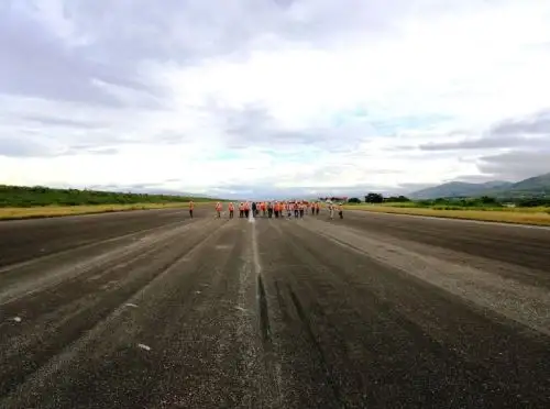 En la primera semana de junio concluirían los trabajos de mantenimiento que se ejecutan en la pista de aterrizaje del aeropuerto de Jaén y con ello todo quedaría listo para que se reanuden los vuelos a esta ciudad cajamarquina. ANDINA/Difusión