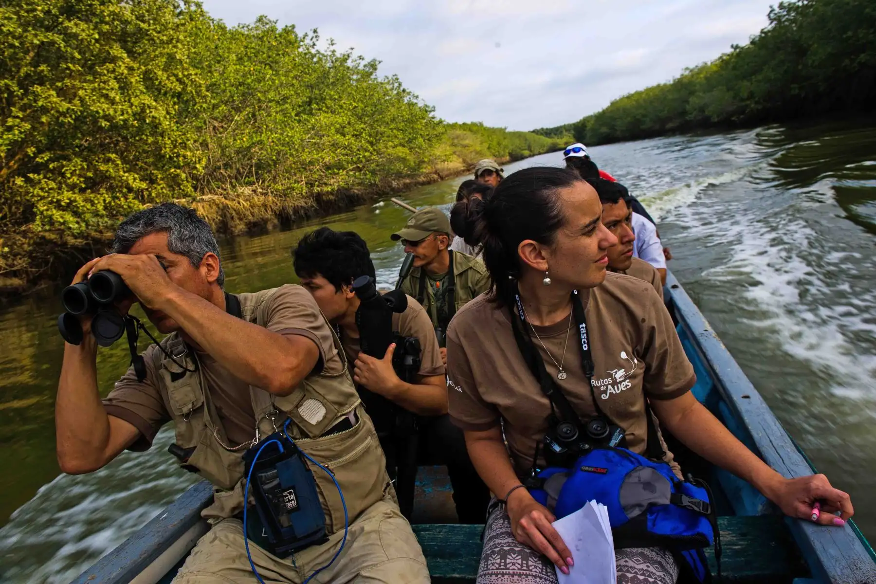 Observadores de aves en el Santuario Nacional Manglares de Tumbes. Foto: ANDINA/PROMPERÚ