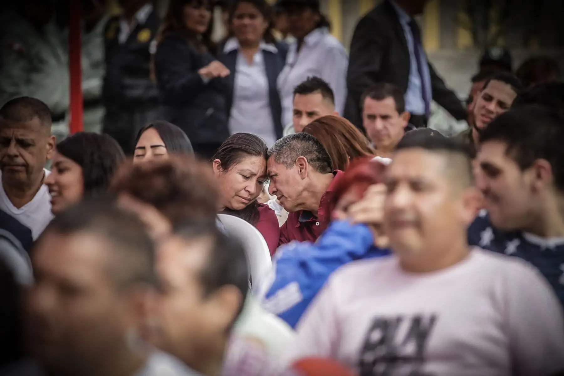 Internos del Establecimiento Penitenciario Ancón II pudieron abrazarse con sus madres y esposas durante una actividad cultural organizada por el Instituto Nacional Penitenciario (Inpe) con ocasión del Día de la Madre (domingo 14 de mayo). La celebración incluyó un recital didáctico a cargo de la Orquestra Sinfónica Nacional.

Foto: ANDINA/Juan Carlos Guzmán