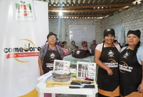 Tres comedores populares del distrito de Chao, en la región La Libertad, que atienden a más de 200 personas cada uno forman parte del programa “Comedores que transforman” que contribuye con el bienestar de las comunidades de 
influencia, fortalecer las capacidades y conocimientos en la preparación de alimentos, así como promover el empoderamiento de las madres que lideran los comedores.