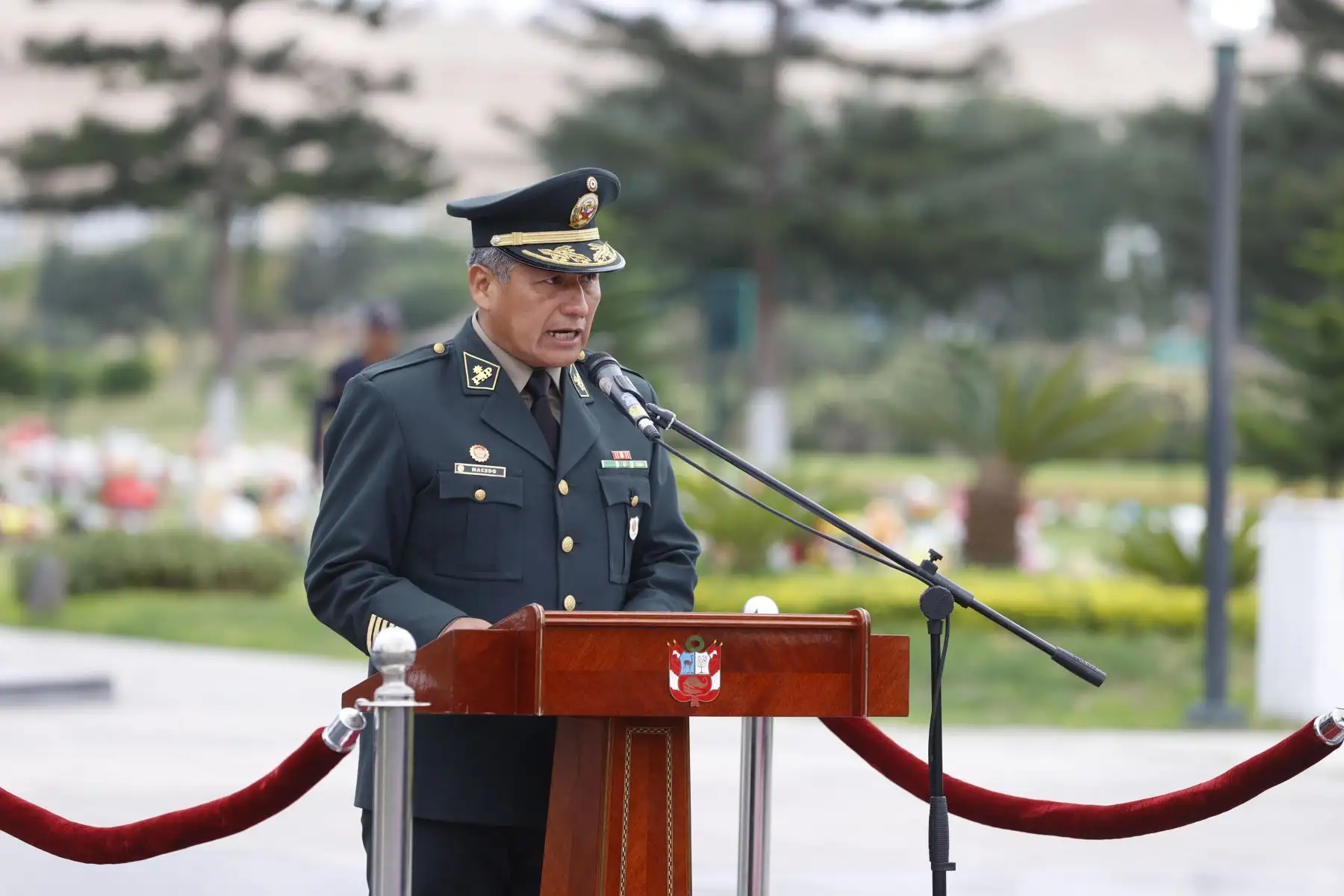 La presidenta Dina Boluarte, junto con el ministro del Interior y altos mandos de la Policía Nacional, participó en la ceremonia fúnebre de la suboficial de segunda de la Policía Nacional del Perú, Olenka Cabrera Machacuay, fallecida durante una operación contra la delincuencia en Puno.
Foto: ANDINA/Presidencia Perú