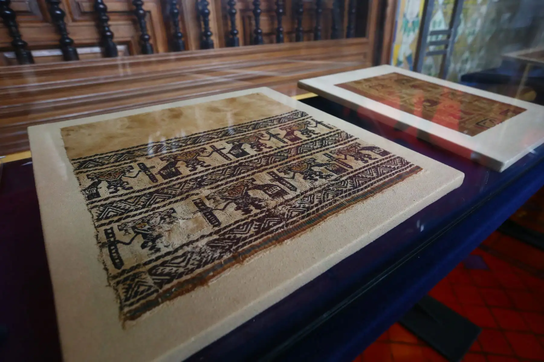 Cancillería entrega al Ministerio de Cultura, bienes culturales repatriados desde Estados Unidos, pertenecientes al Patrimonio Cultural de la Nación. En la imagen, textil elaborado en fibra de camélido, de forma rectangular.
Foto: ANDINA/Eddy Ramos