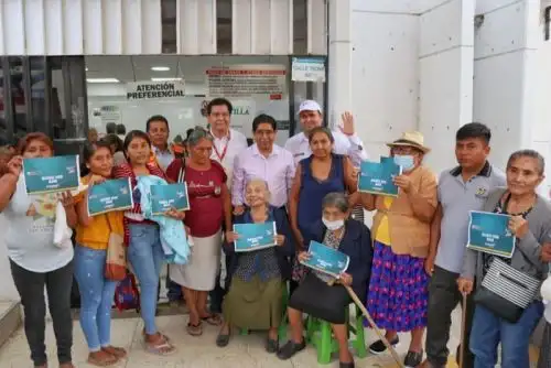Ya se va entregando más de 200 BAE en las regiones de Lima, Lambayeque, Piura y La Libertad, azotadas por fuertes lluvias.