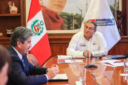 Reunión en Ministerio de Energía y Minas