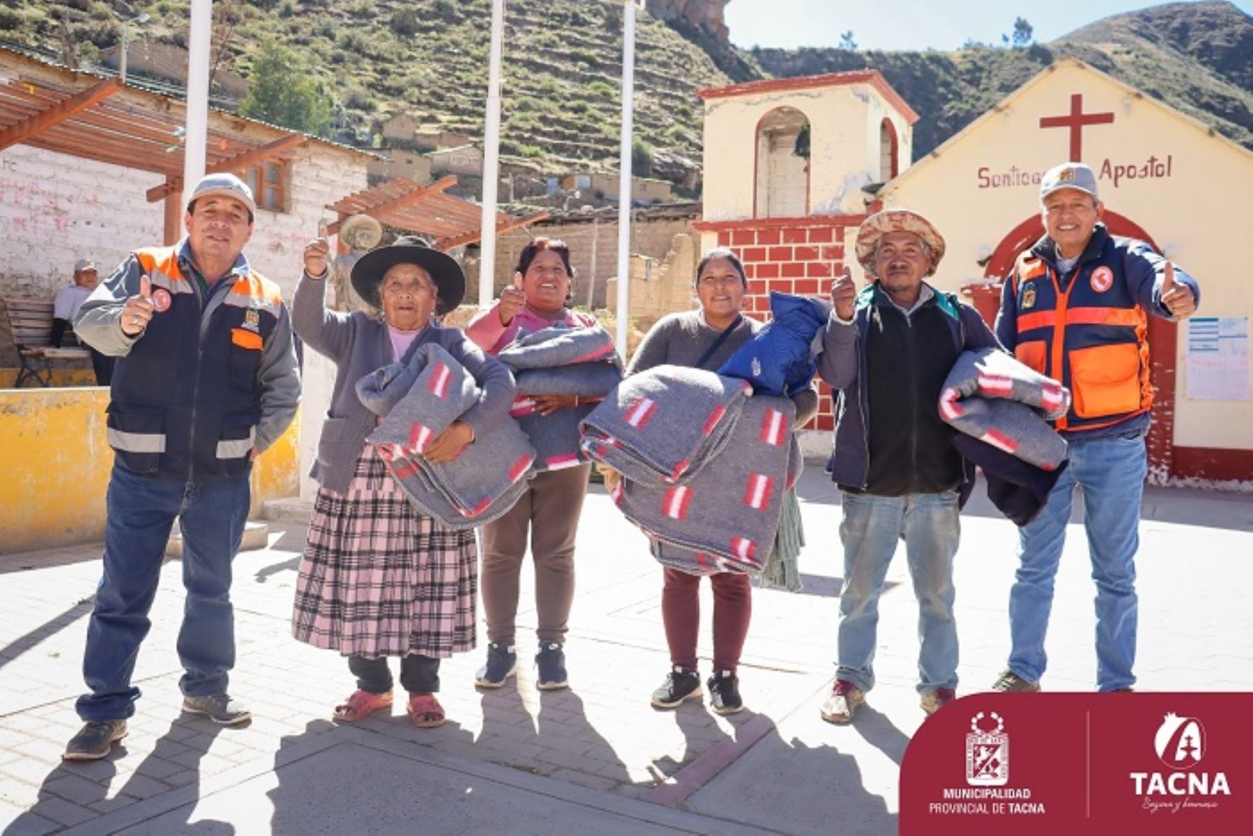 Tacna: entregan frazadas y abrigos a comunidades alto andinas ante inicio de heladas