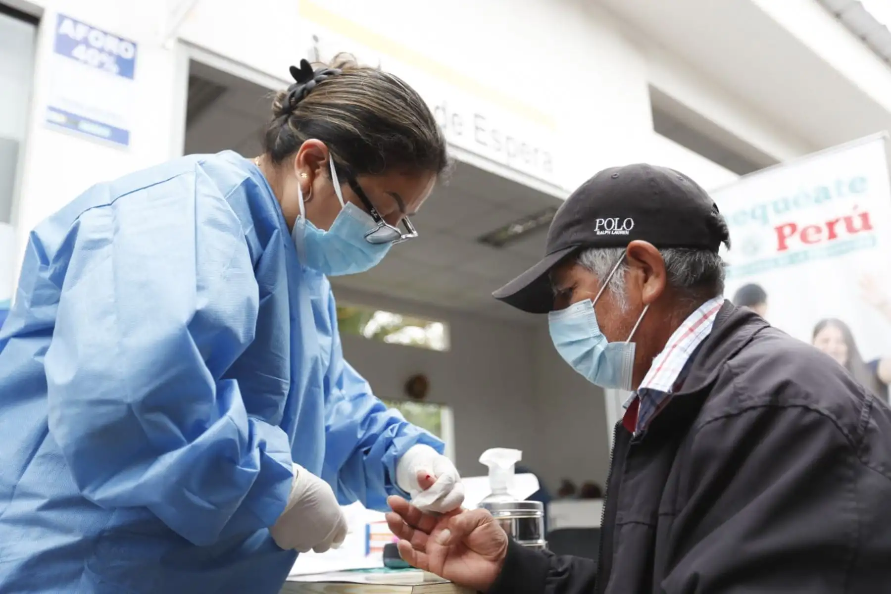 El Ministerio de Salud continúa desarrollando la Semana Nacional de la Prevención "Chequéate Perú" en todos los centros del primer nivel de atención. Foto: ANDINA/ Daniel Bracamonte