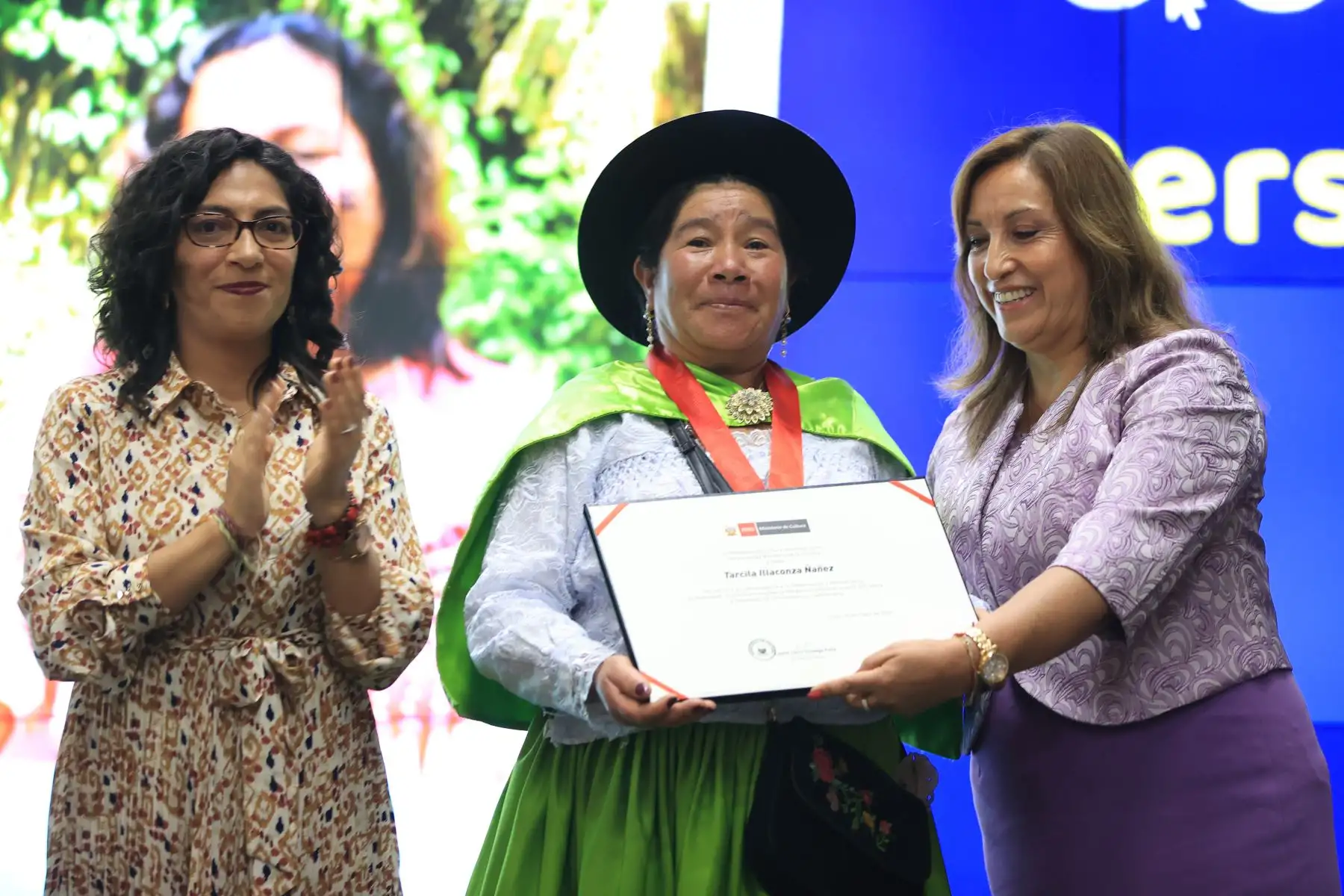 Presidenta Dina Boluarte, junto con la ministra de Cultura, participa en la conmemoración del Día Nacional de la Mujer Indígena u Originaria. Foto:Prensa Presidencia