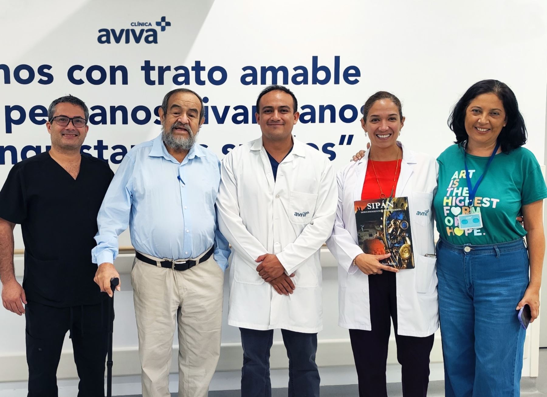 El arqueólogo Walter Alva recuperó su salud, gracias a la atención que le brindaron los médicos de una clínica en Lima.