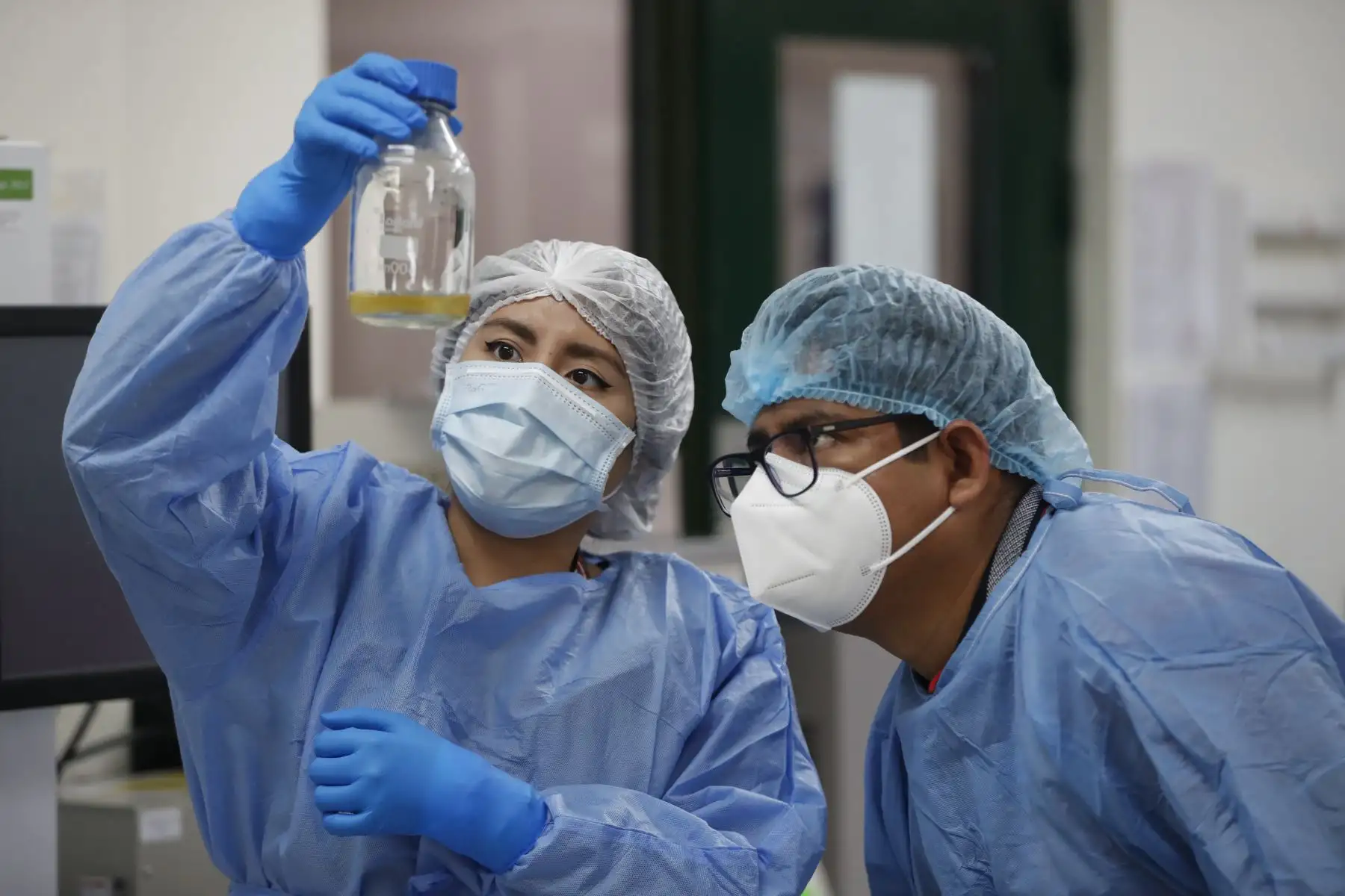 El Instituto Nacional de Salud del Minsa cuenta con el Laboratorio de Metaxénicas y Zoonosis Virales, a través del cual realiza el monitoreo epidemiológico del dengue en el Perú. Foto: ANDINA/Daniel Bracamonte