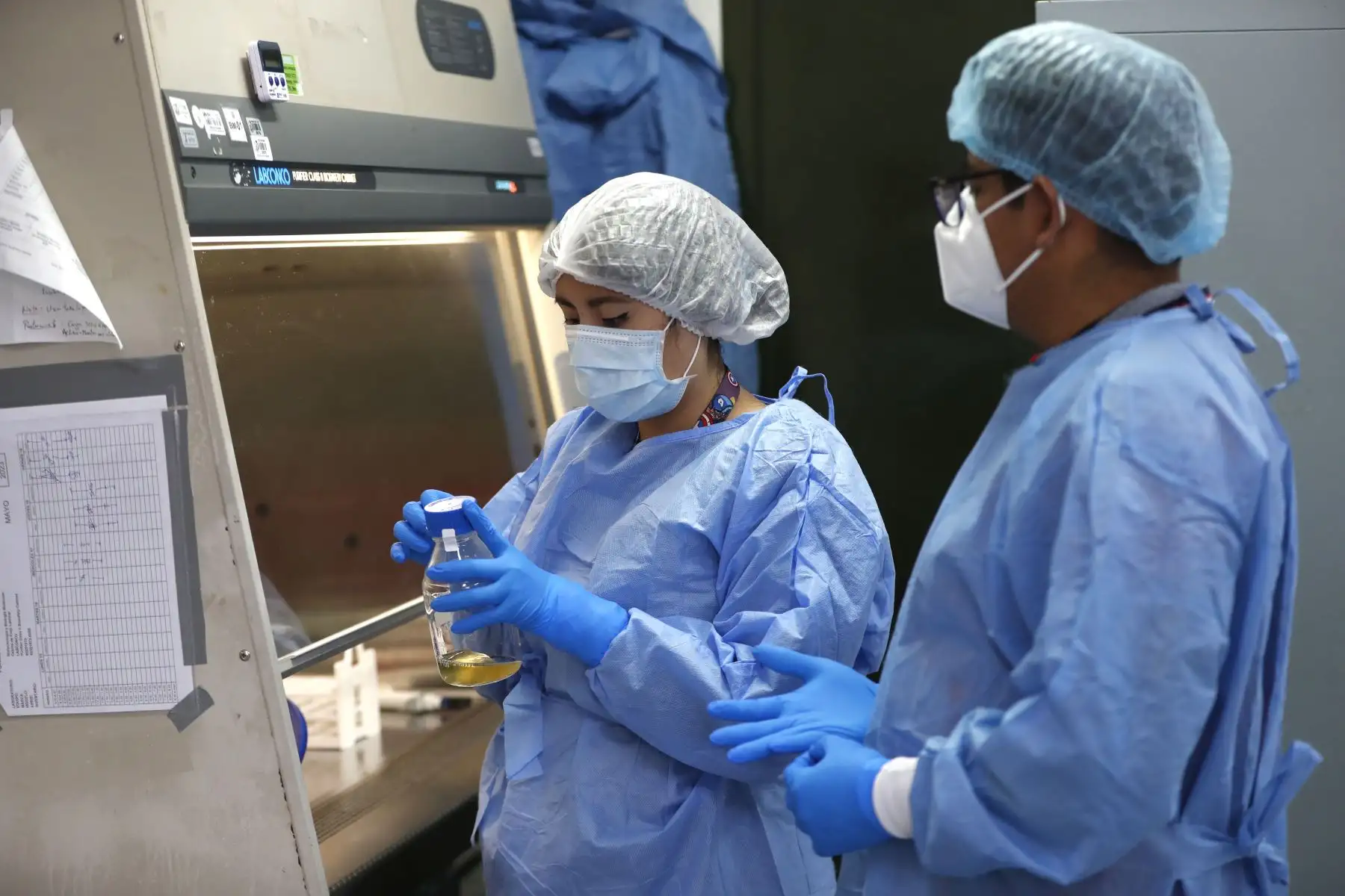 El INS, a través de su laboratorio de monitoreo epidemiológico mide la mayor o menor incidencia de los casos de dengue en el Perú. Foto: ANDINA/Daniel Bracamonte