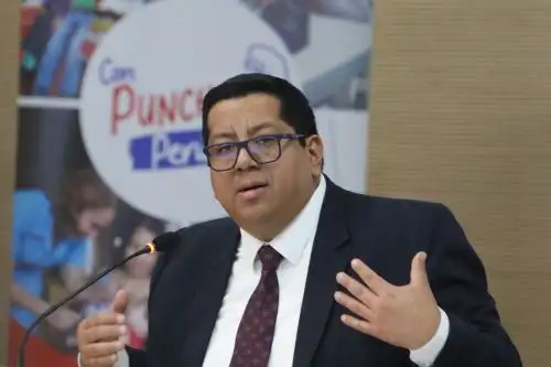 Todos empiezan a confiar en el Perú y ello genera una mayor capacidad para captar inversiones, justo lo que nuestro país necesita en este momento, afirmó el ministro Alex Contreras. ANDINA/Héctor Vinces
