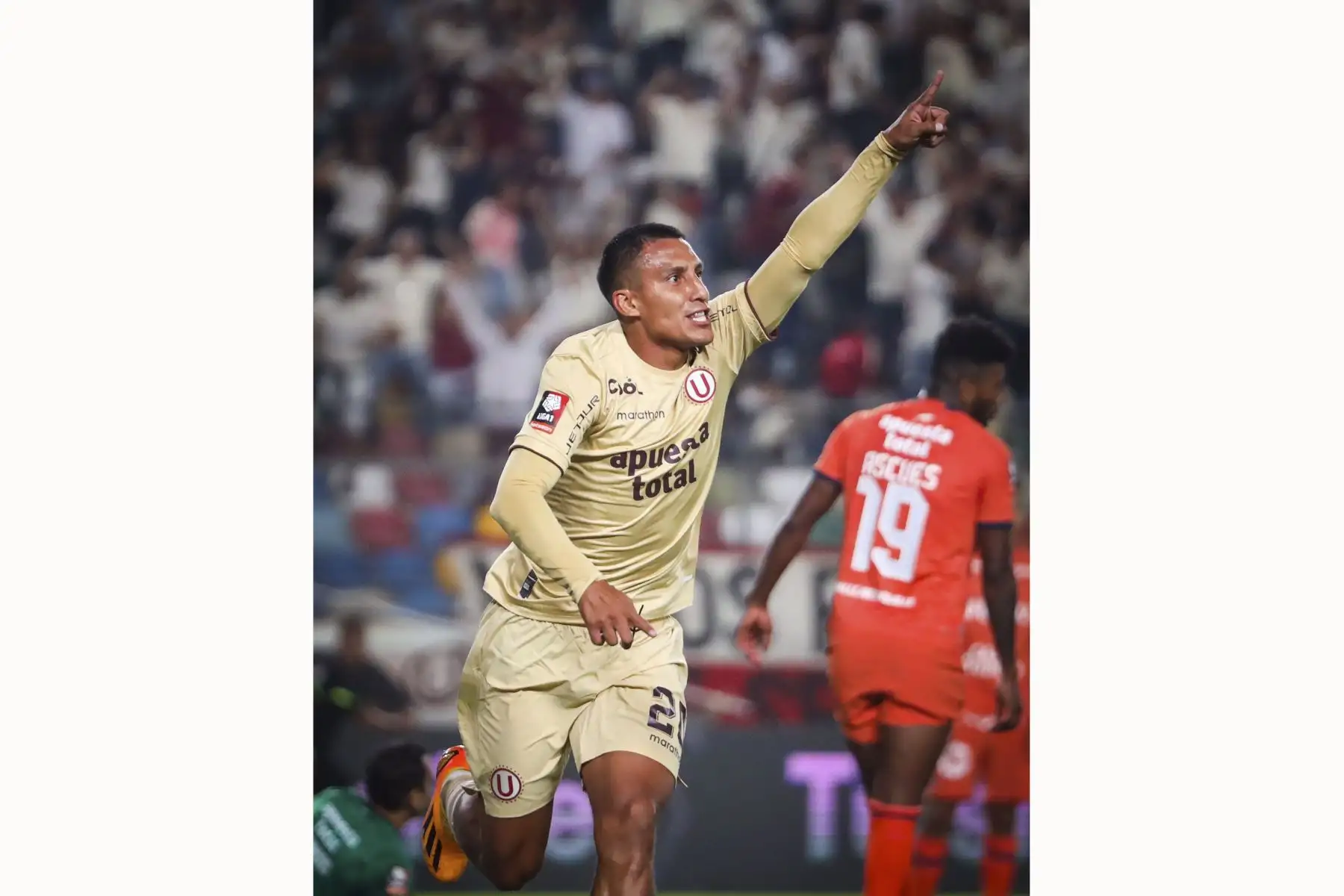 Universitario vence 4 – 0 al César Vallejo, por la fecha 16 del torneo Apertura en el Estadio Monumental de Ate. 
Foto: Universitario